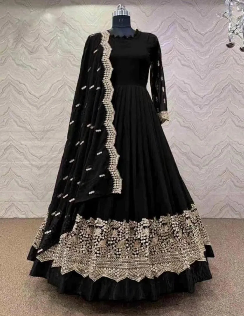 Black Shamoz Silk Maxi Set for Eid & Weddings
