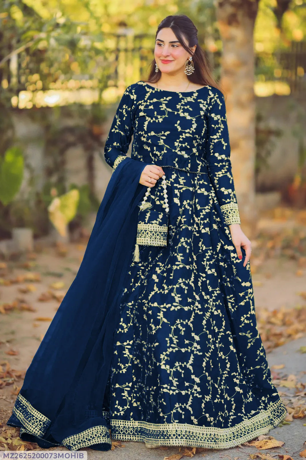 3 Pcs Women's Stitched Shamoz Silk Embroidered Maxi Suit