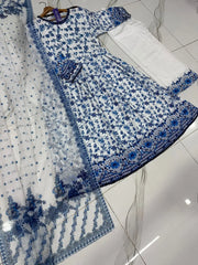 3 Pcs Women's Stitched Lawn Printed Maxi Suit