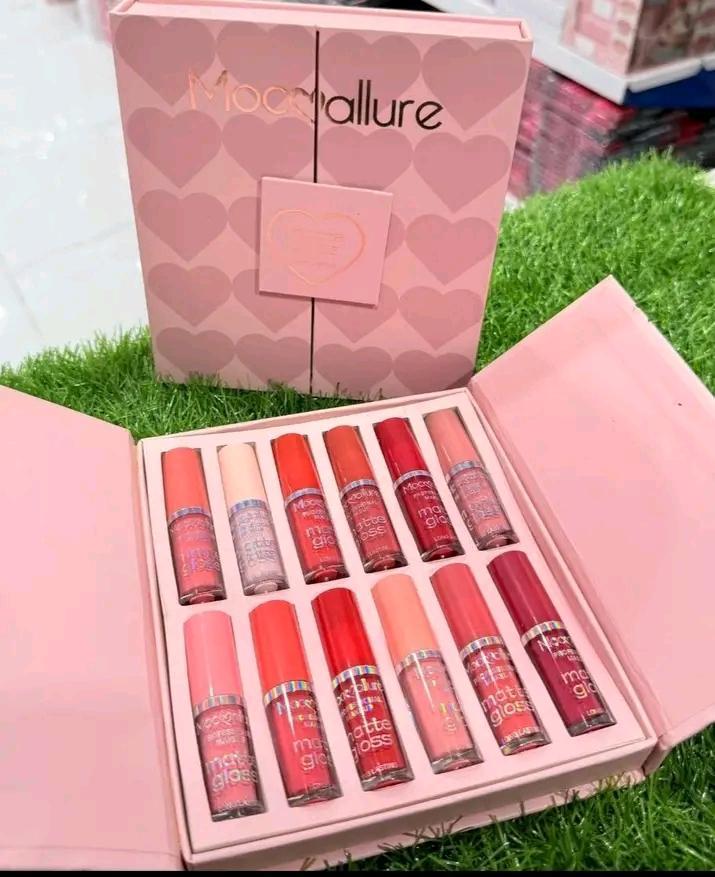 Velvet Glossy Lip Gloss Set 6 Pcs Multicolor
