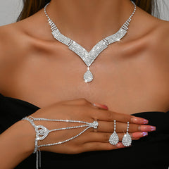Sparkling V-Neck Jewelry Set for Pakistani Bridal Wear